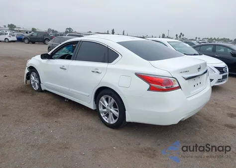 2015 Nissan Altima 2.5 Sv из США, поврежденный, VIN 1N4AL3AP7FC409554